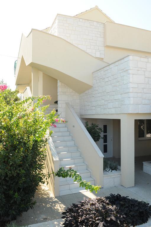Pavlic Apartments Betina  Bagian luar foto