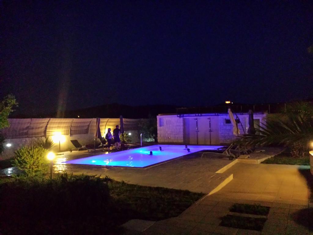 Pavlic Apartments Betina  Bagian luar foto